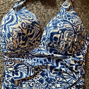 Ralph Lauren slimming swimsuit size 14